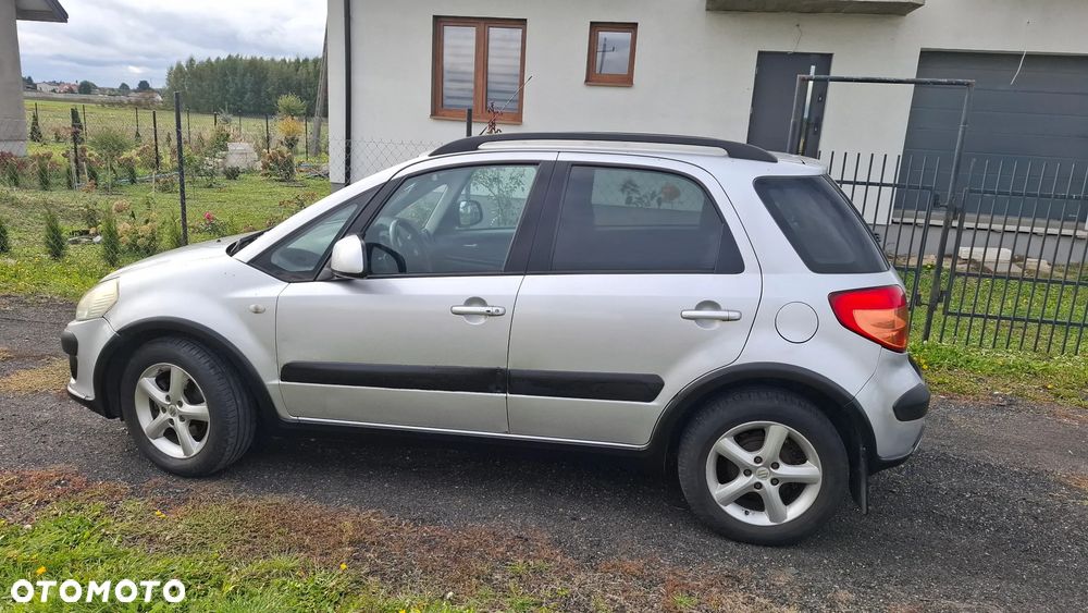 Suzuki SX4 - 3