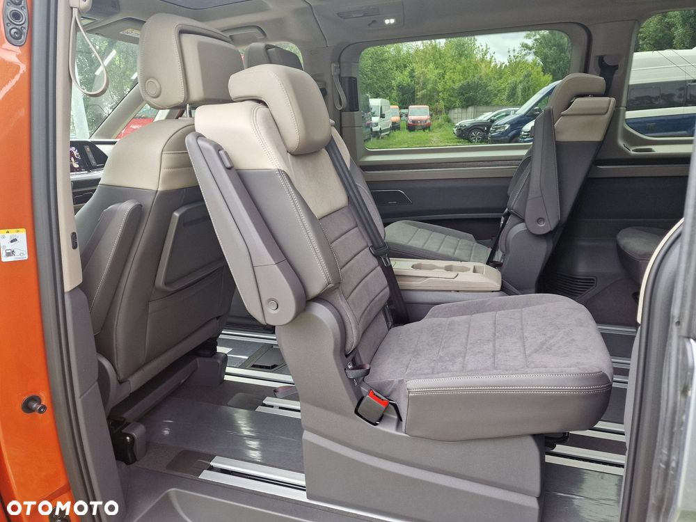 Volkswagen Multivan - 22