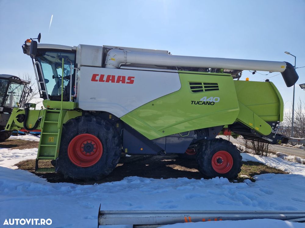 Claas TUCANO 440 - 6