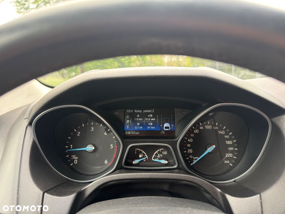 Ford Focus 2.0 TDCi DPF Start-Stopp-System Titanium - 13