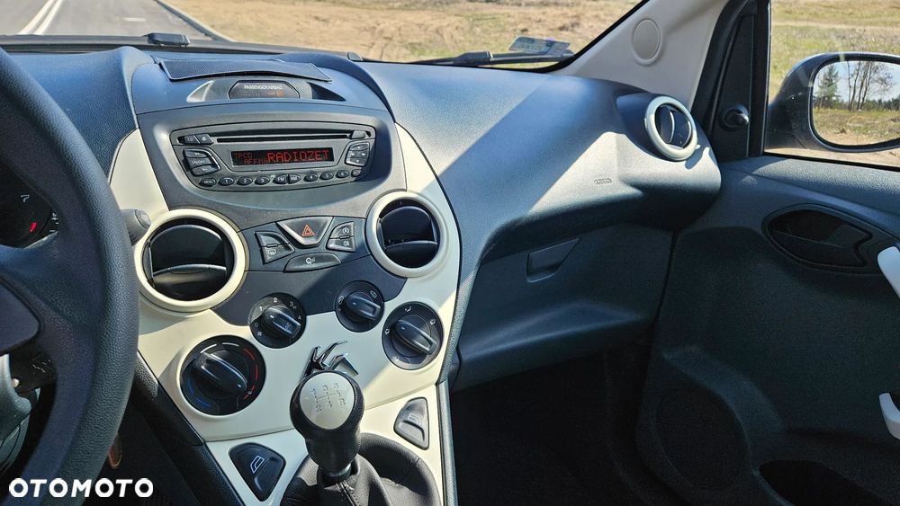Ford KA 1.2 Titanium ASS EU6 - 28