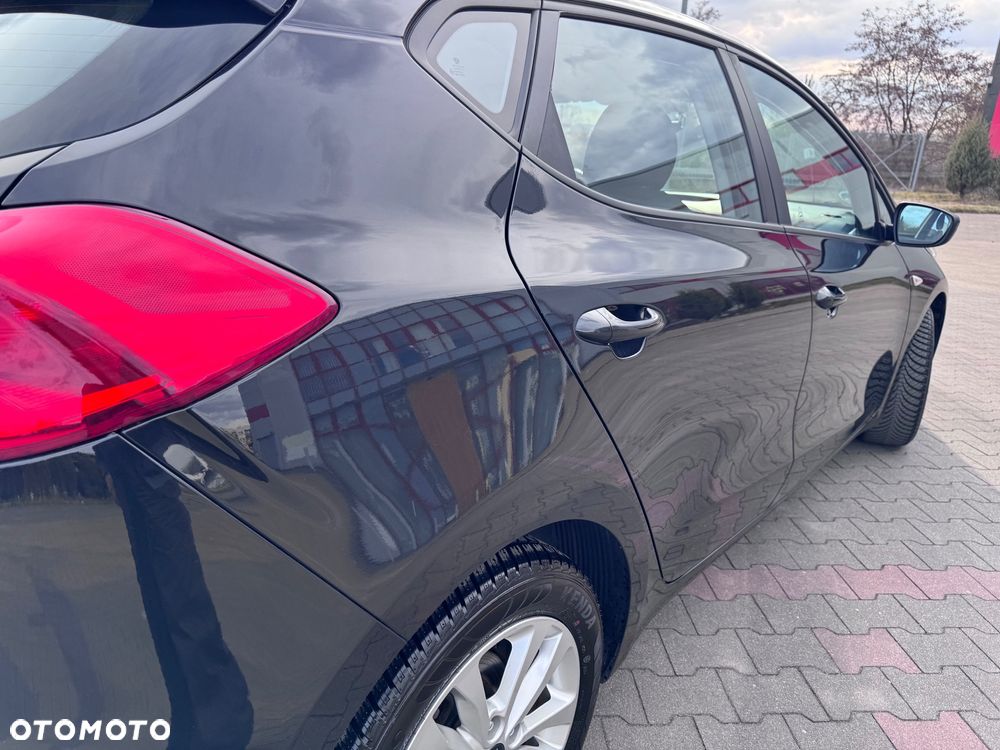 Kia Ceed - 22