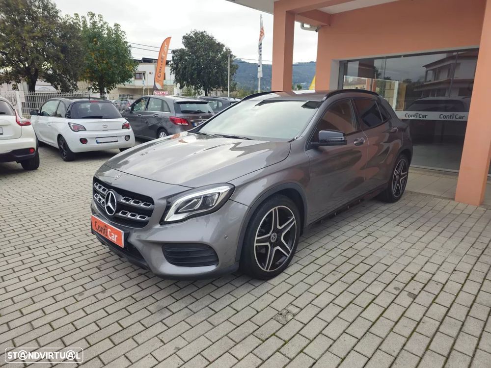 Mercedes-Benz GLA 180 AMG Line - 3