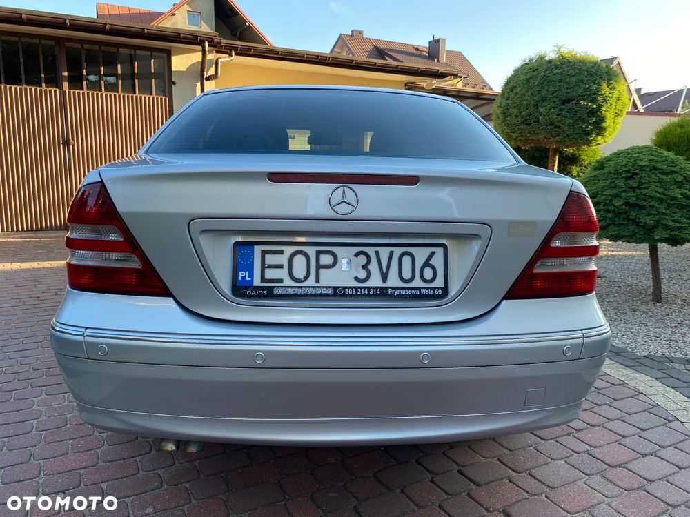 Mercedes-Benz Klasa C 200 CDI Avantgarde DPF - 8