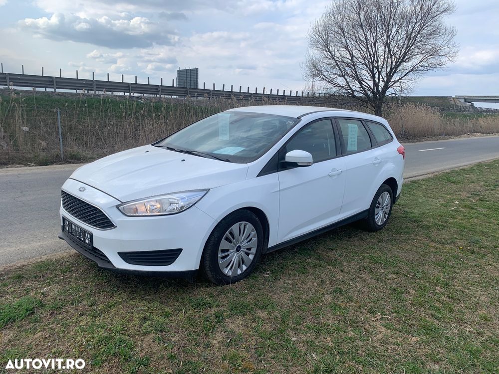 Ford Focus - 1