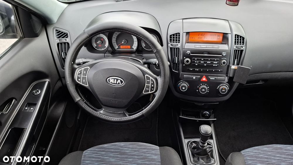 Kia Ceed 1.4 Comfort - 12