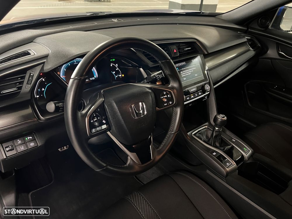 Honda Civic 1.0 i-VTEC Elegance - 22