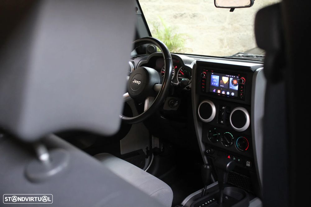 Jeep Wrangler 2.8 CRD ATX Sport - 14
