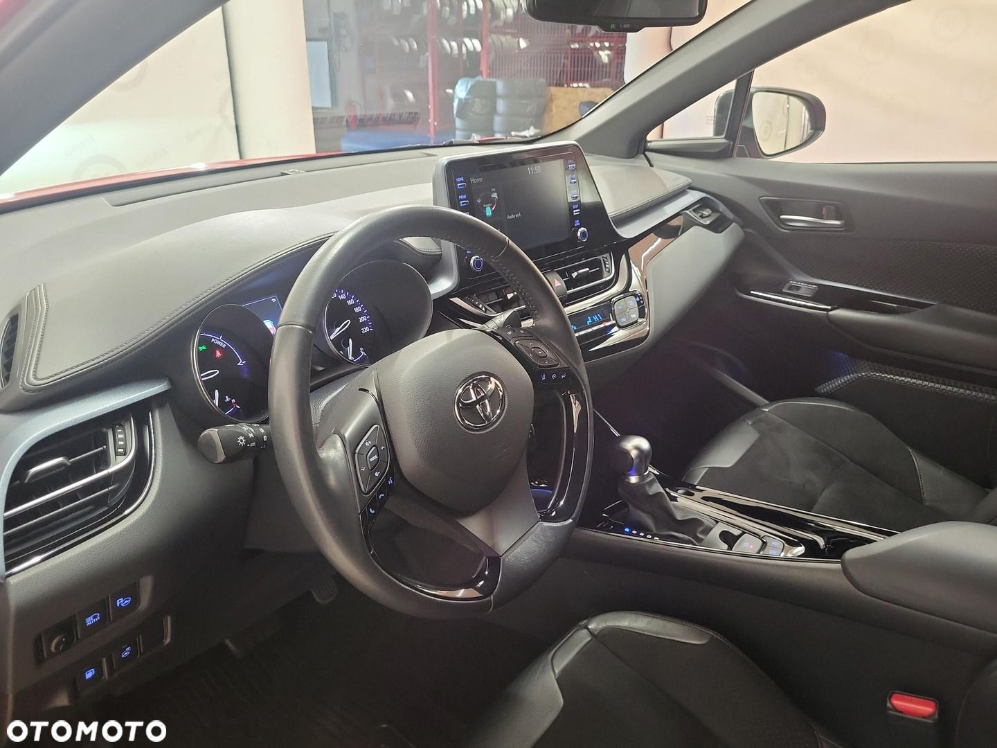 Toyota C-HR - 8
