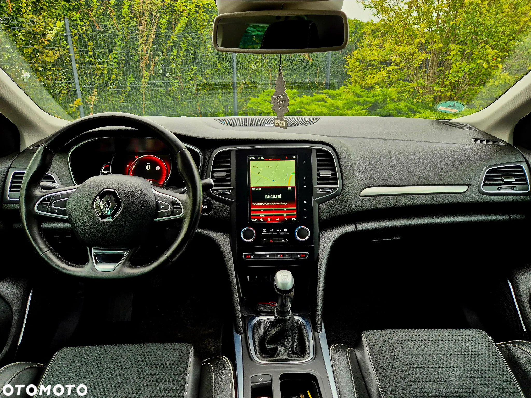 Renault Megane ENERGY TCe 130 Start & Stop Bose Edition - 18
