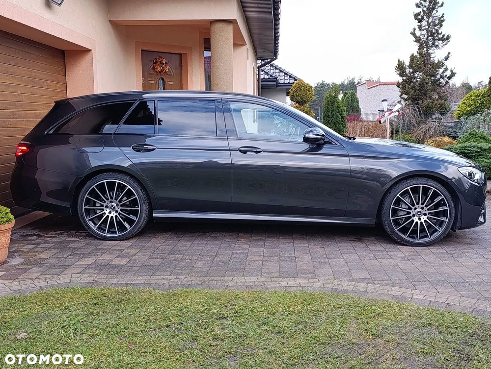 Mercedes-Benz Klasa E 300 d 4Matic 9G-TRONIC AMG Line - 8