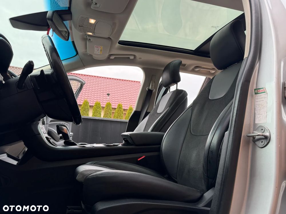 Ford Edge 2.0 TDCi Bi-Turbo 4x4 ST-LINE - 13