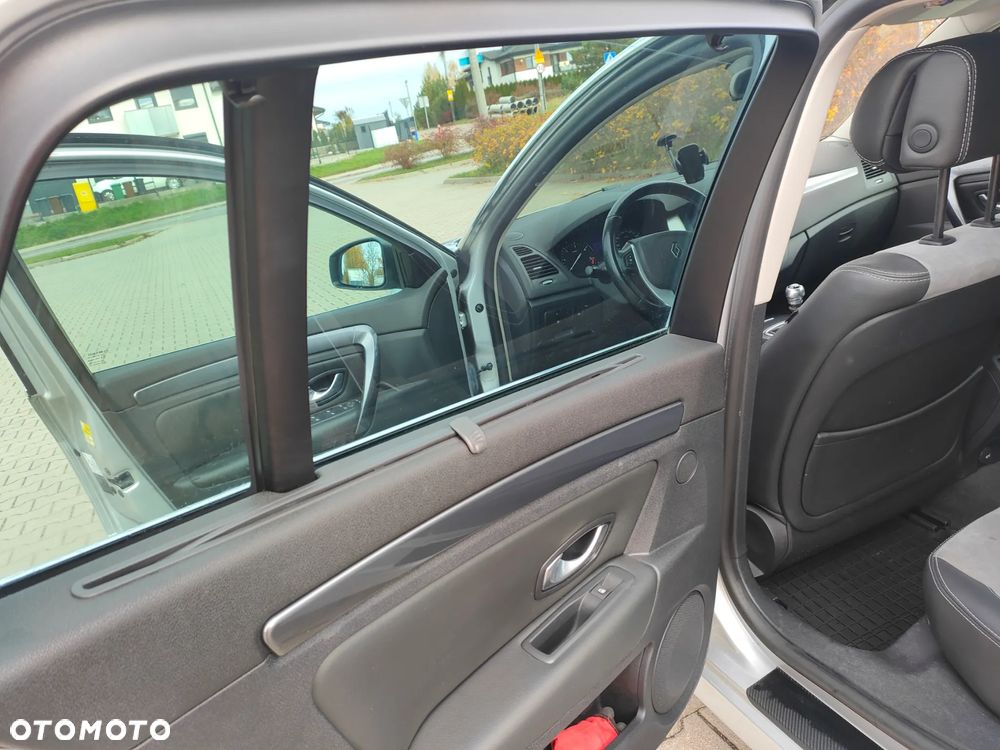 Renault Laguna Grandtour dCi 150 FAP GT - 26