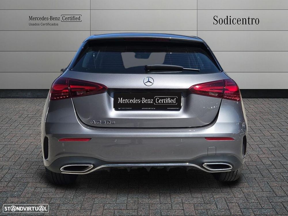 Mercedes-Benz A 250 e - 9