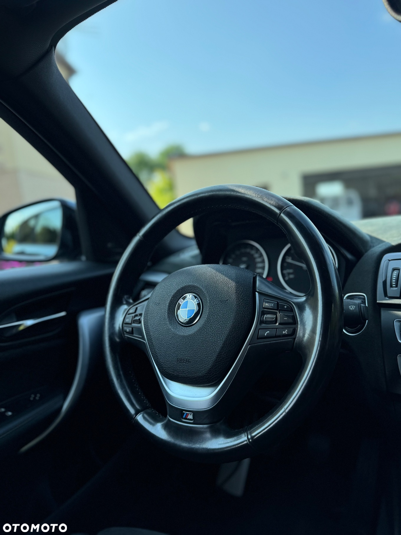 BMW Seria 1 120d - 12