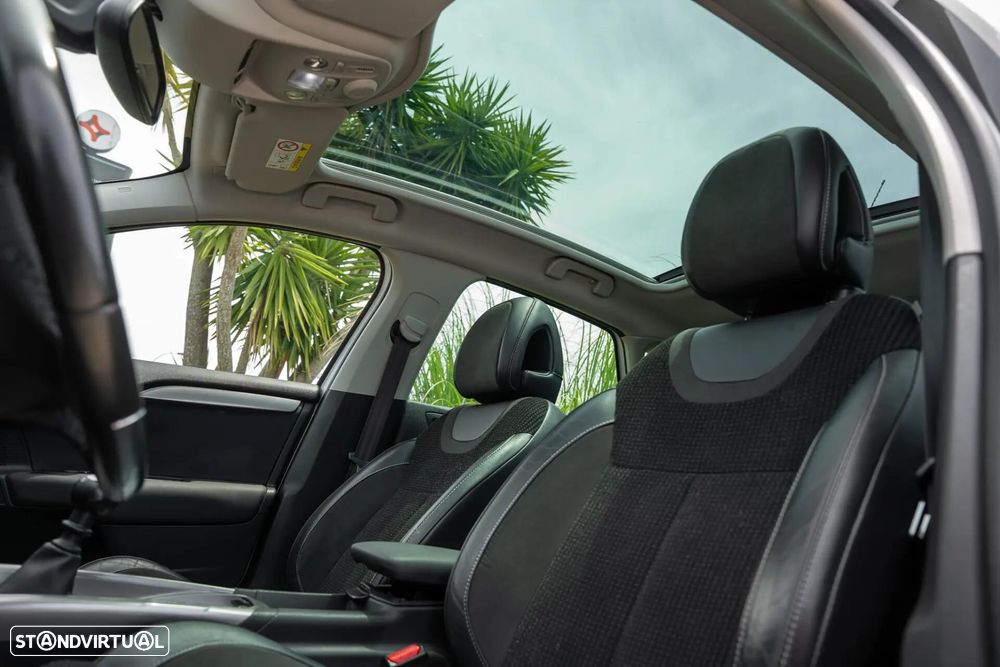 Citroën C4 PureTech 130 Stop&Start SHINE - 18