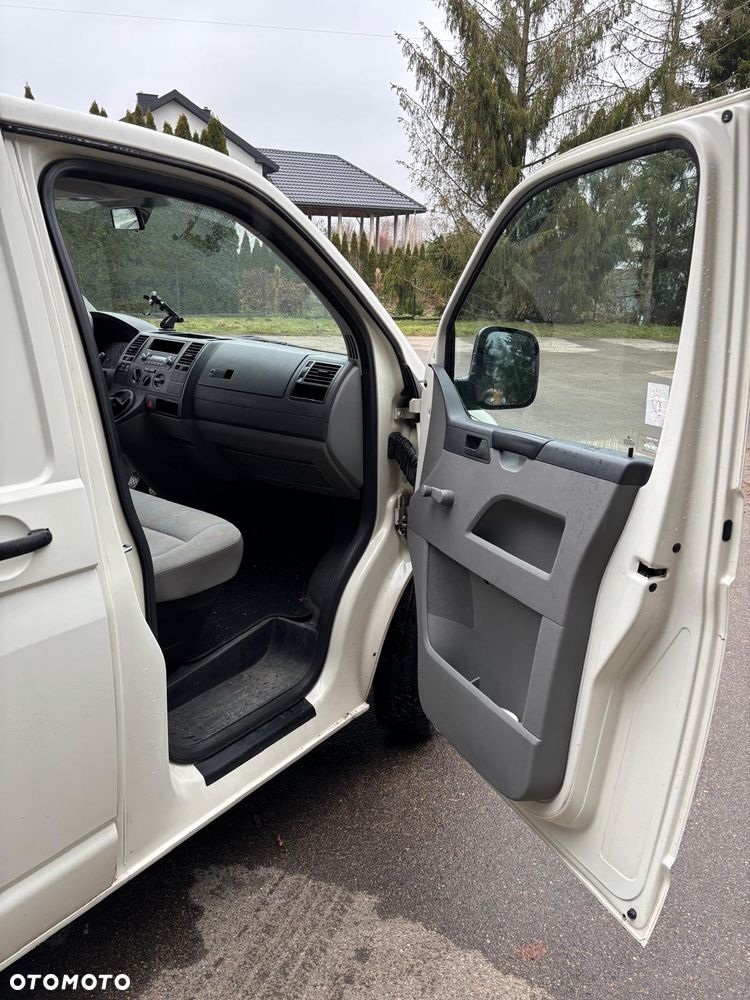 Volkswagen Transporter - 11
