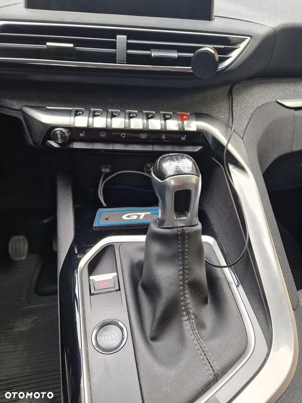 Peugeot 3008 1.2 PureTech Allure S&S - 18