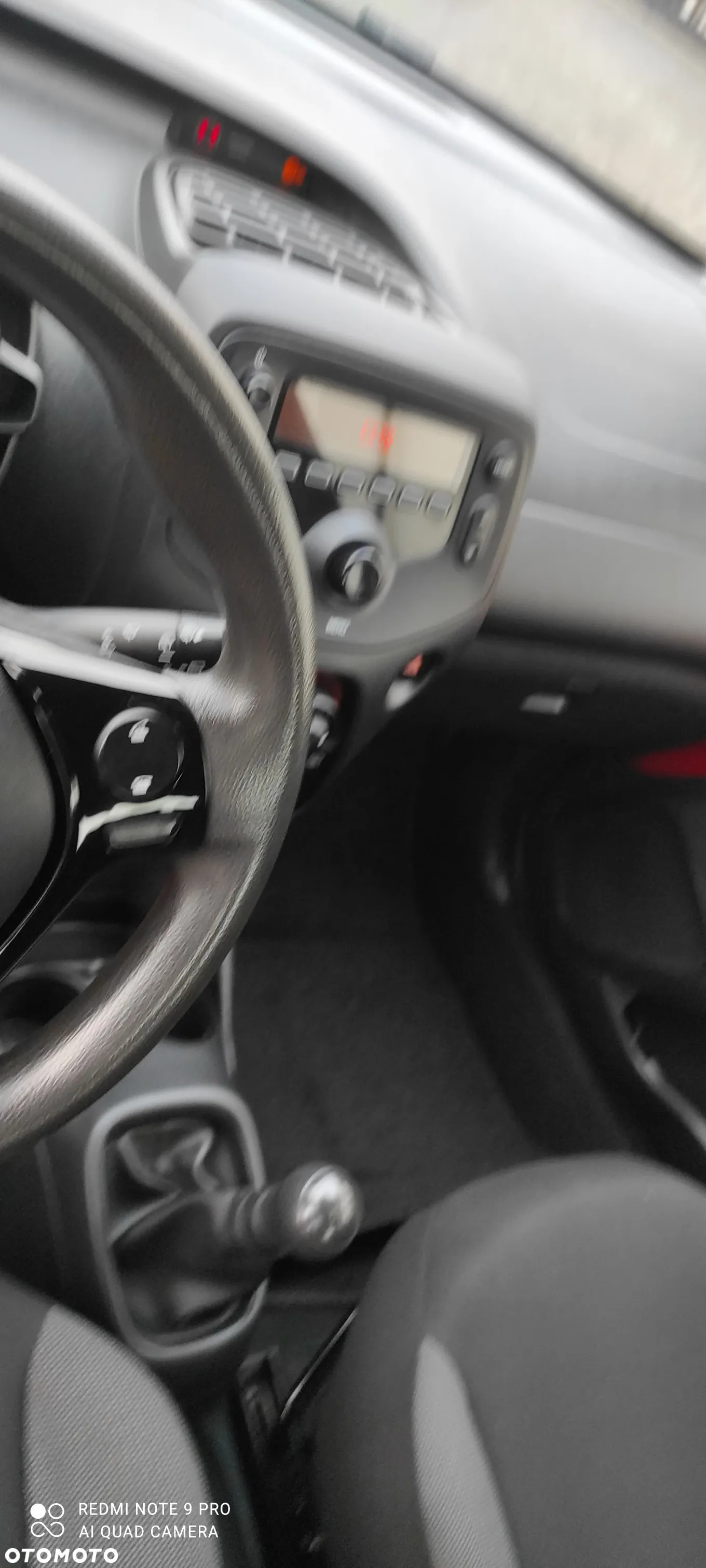 Toyota Aygo x-clusiv - 9