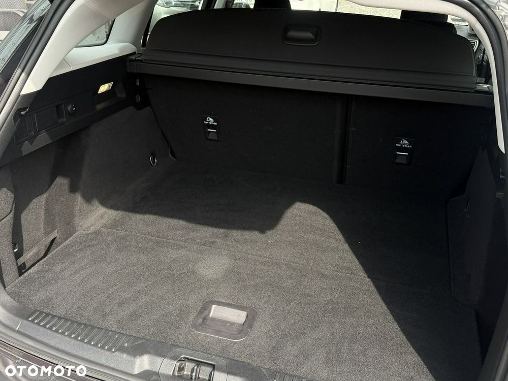 Ford Focus 1.0 EcoBoost Connected - 37