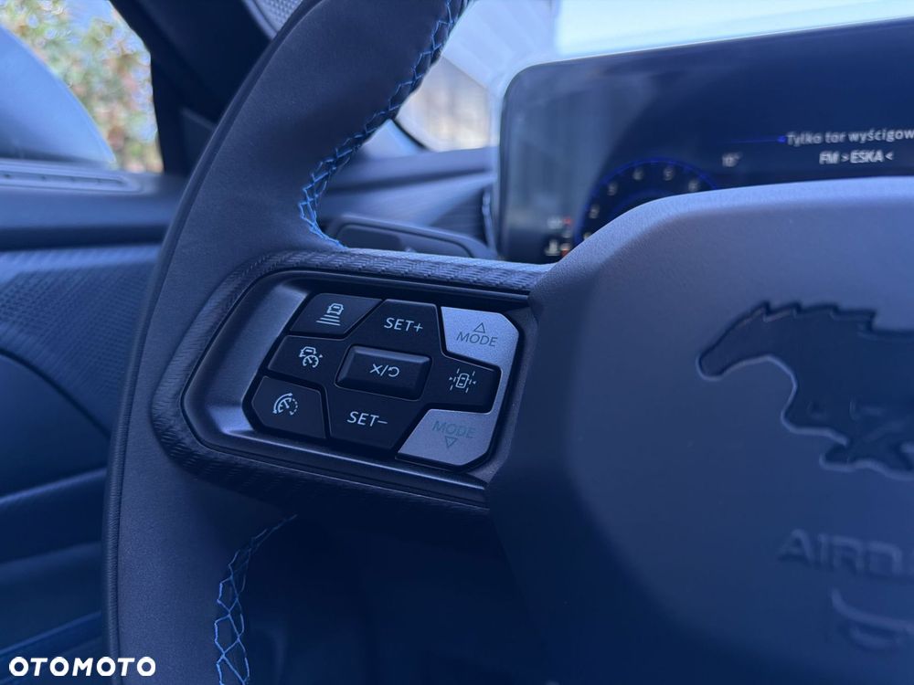 Ford Mustang - 12