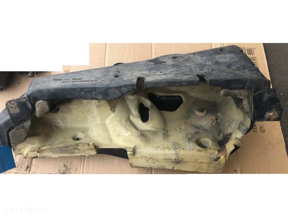 Obudowa kompresora zawieszenia Land Rover Discovery 3 III / Range Rover Sport - 2