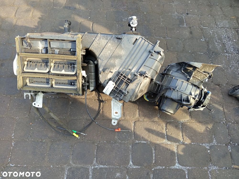 NAGRZEWNICA VOLKSWAGEN TRANSPORTER T5 03-15 - 1