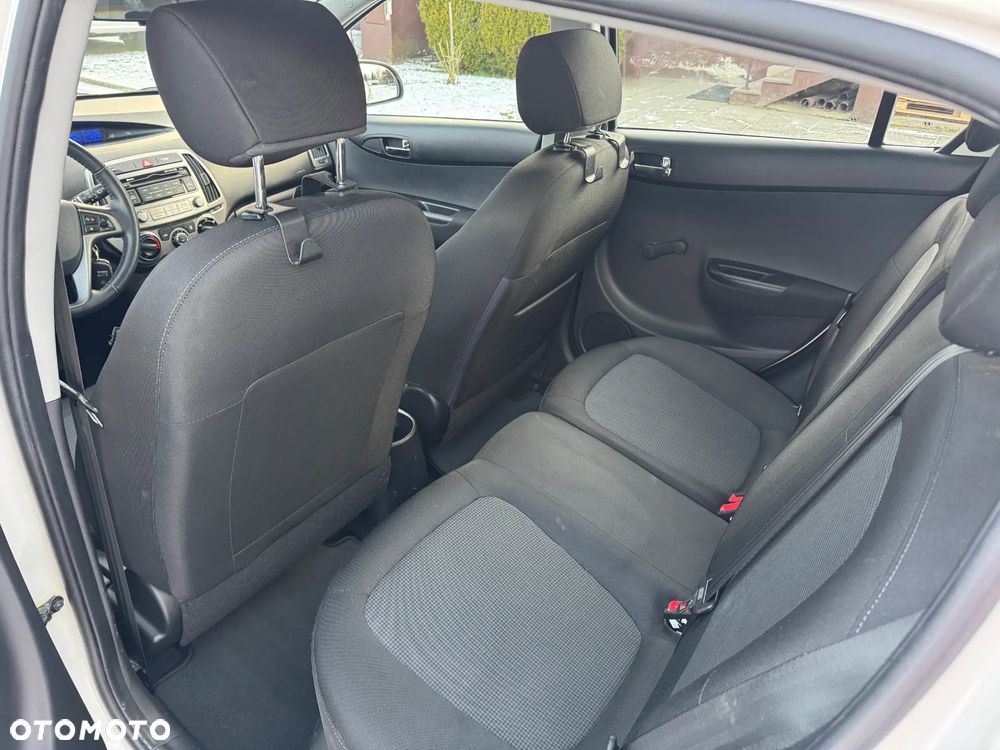 Hyundai i20 1.25 Comfort - 12