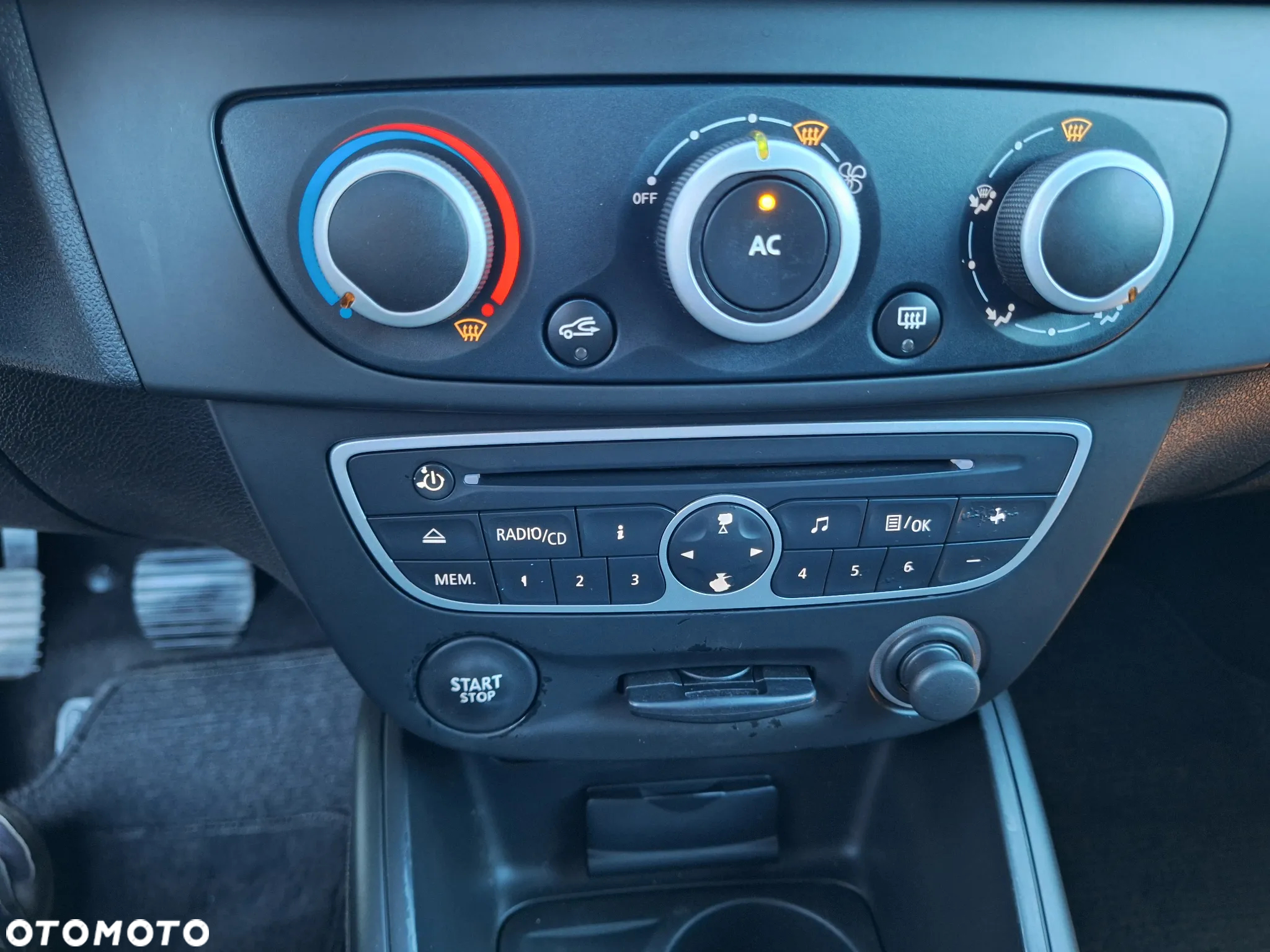 Renault Megane 1.6 16V 100 Paris - 19