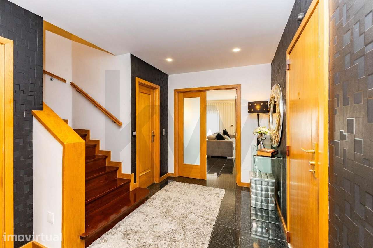Apartamento T4 Duplex - Grande imagem: 3/36