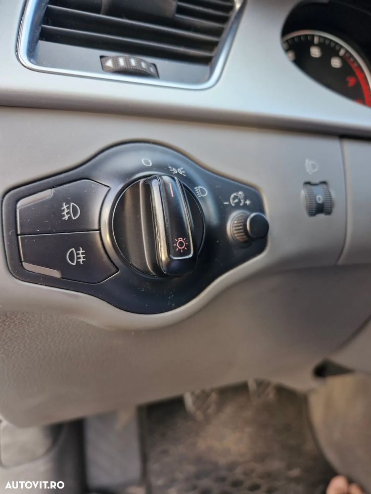Audi A4 Avant 1.8 TFSI Ambiente - 8