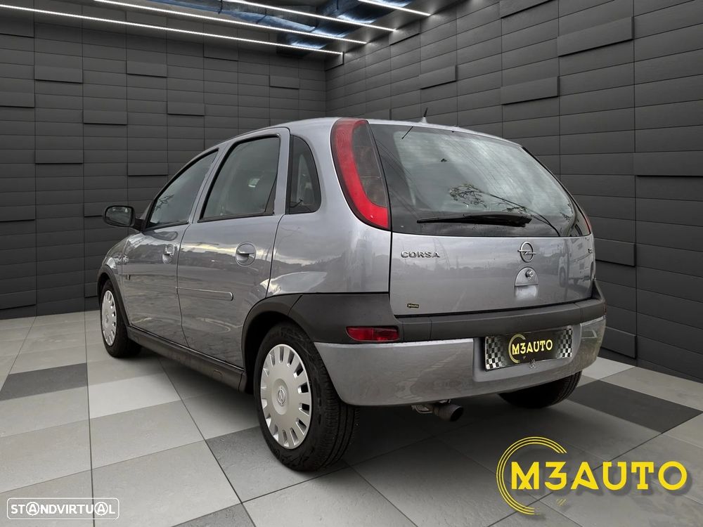 Opel Corsa 1.2 16V Enjoy R - 4
