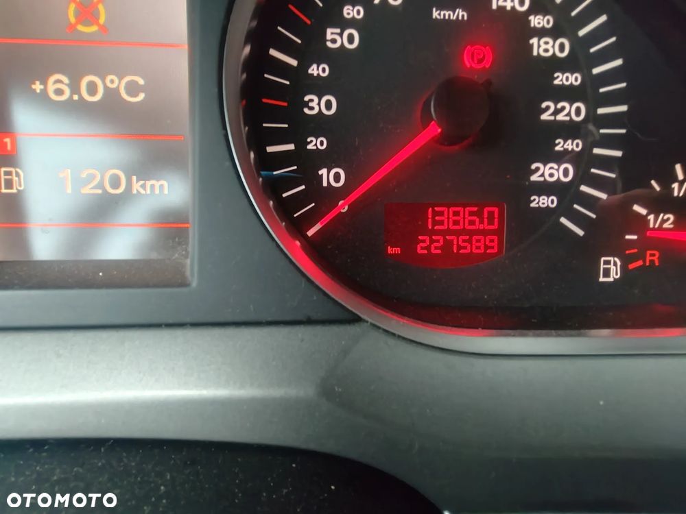 Audi A6 Avant ver-3-2-fsi-quattro - 10