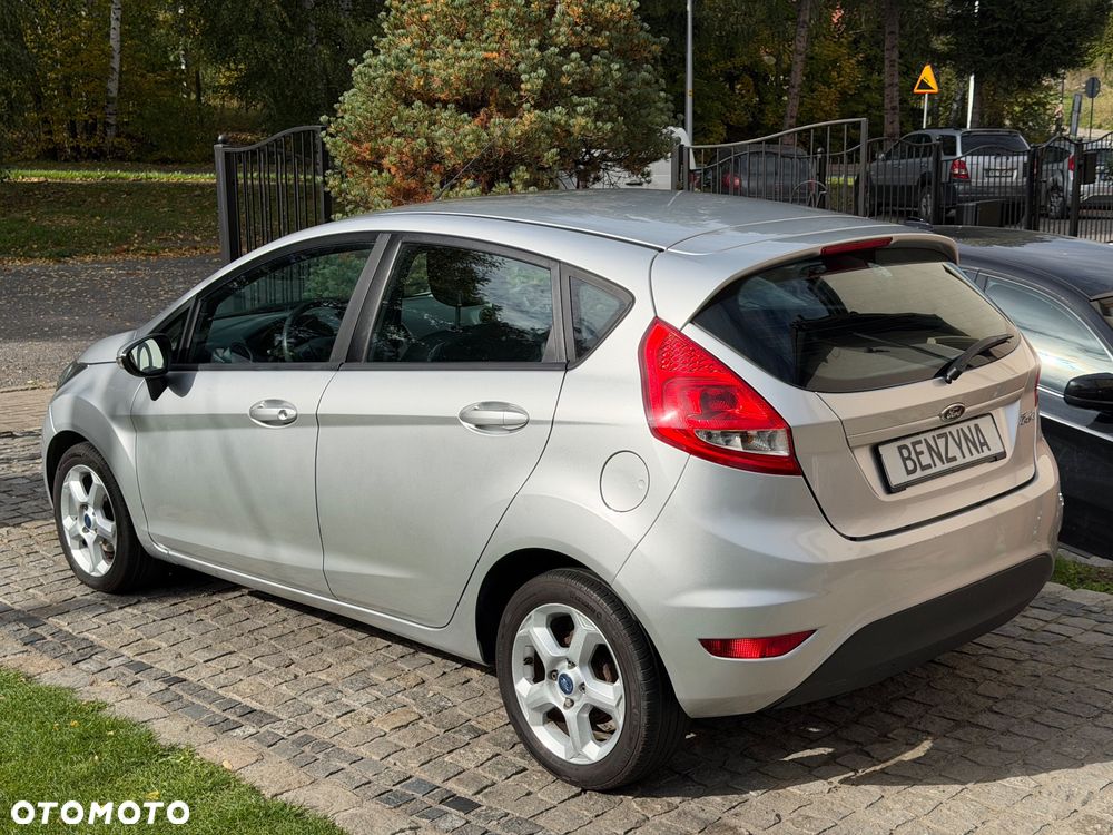 Ford Fiesta - 5