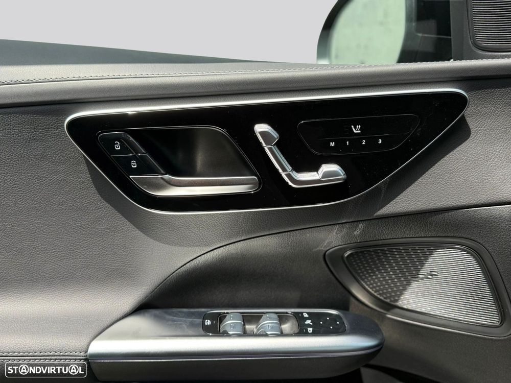 Mercedes-Benz C 300 - 7