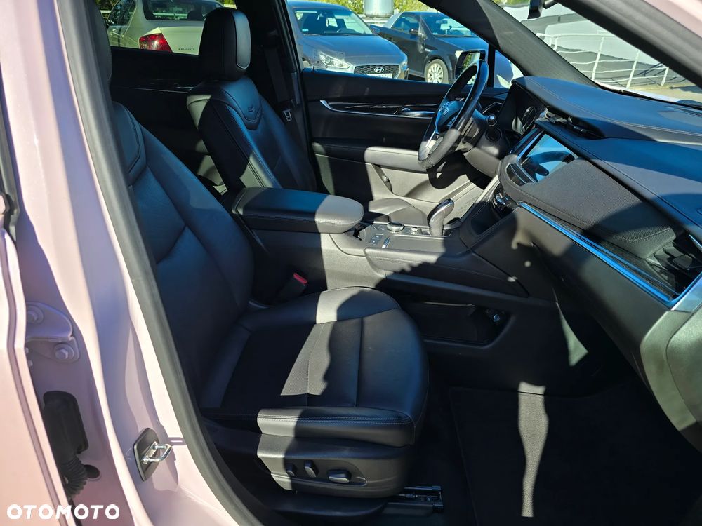 Cadillac XT5 - 18