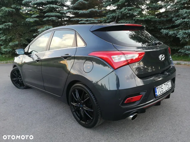 Hyundai i30 1.6 GDI Turbo Luxury - 2