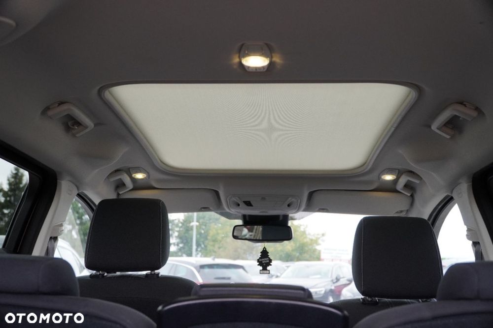 Ford Grand C-MAX - 28