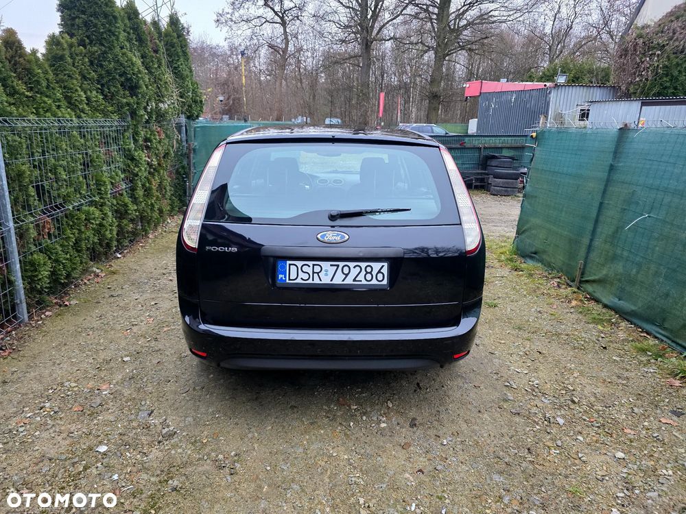 Ford Focus 1.8 Titanium - 16