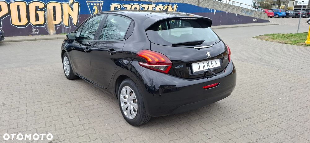 Peugeot 208 PureTech 82 Allure - 8