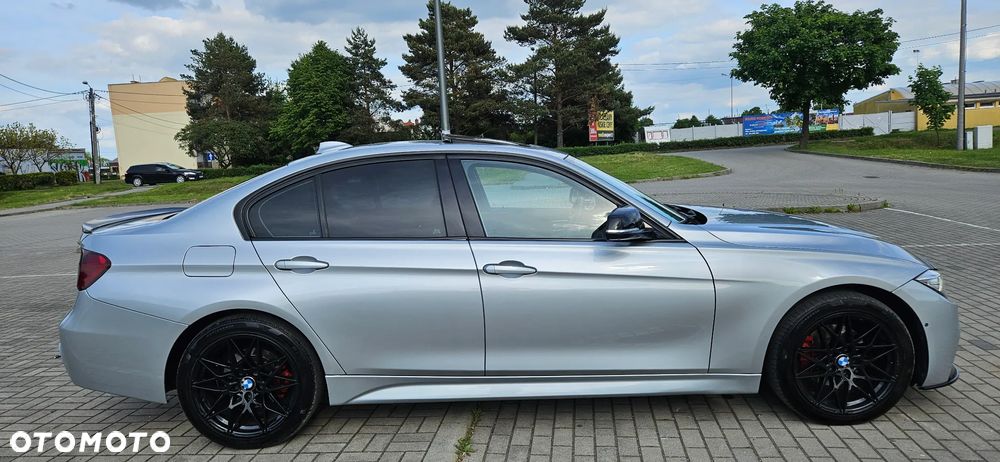 BMW Seria 3 320d xDrive Sport-Aut Luxury Line - 22