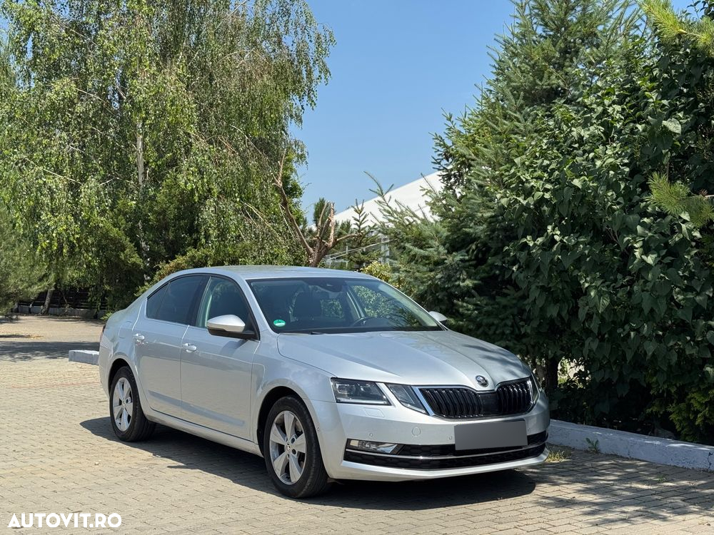 Skoda Octavia 2.0 TDI 150 CP DSG Sportline - 2