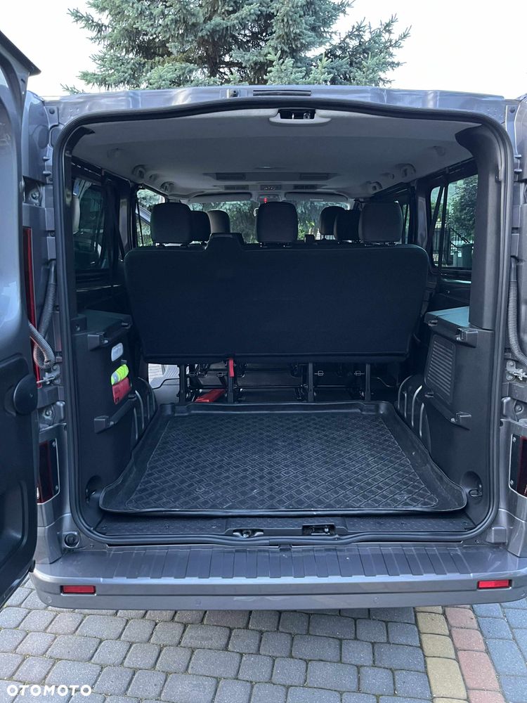 Opel Vivaro - 16