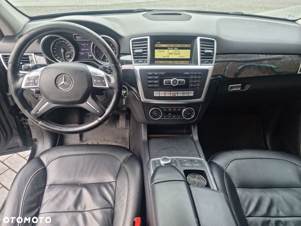 Mercedes-Benz ML 350 BlueTEC 4MATIC 7G-TRONIC - 26