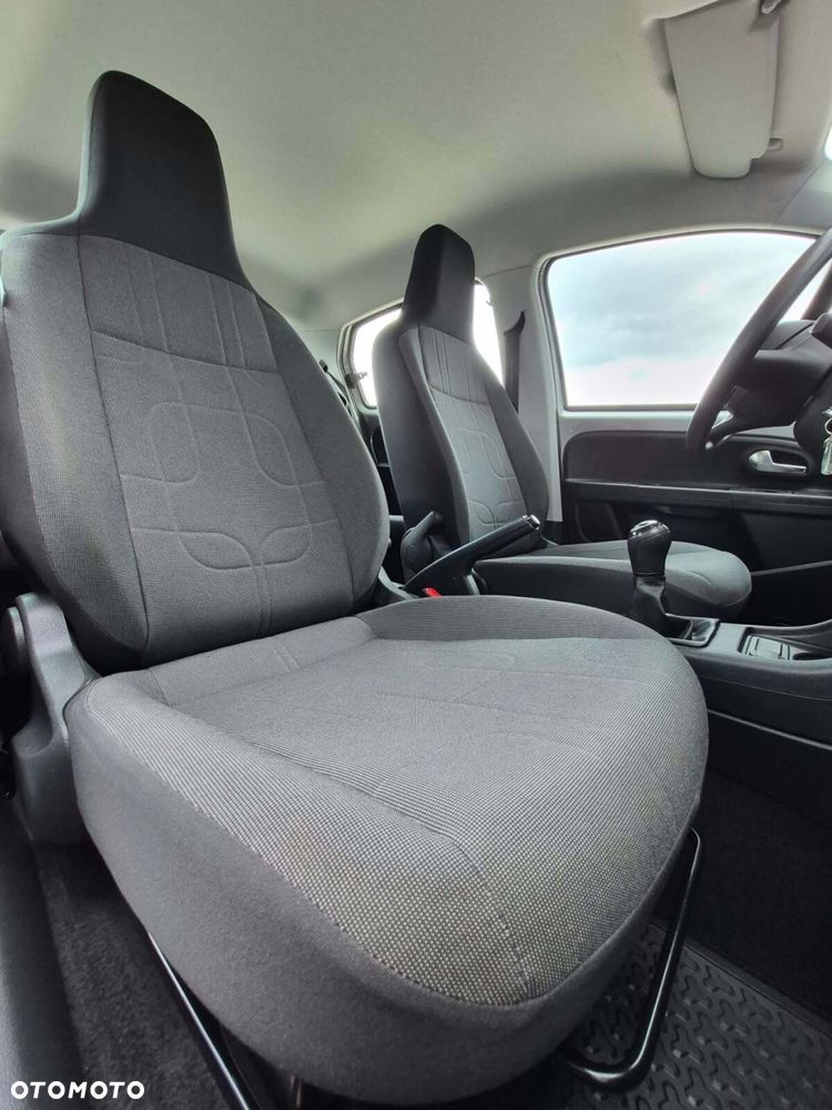 Volkswagen up! - 21