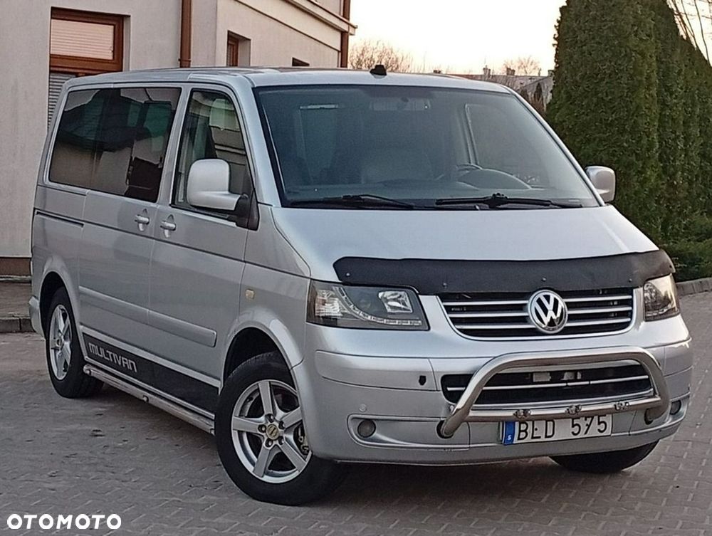 Volkswagen Multivan - 1