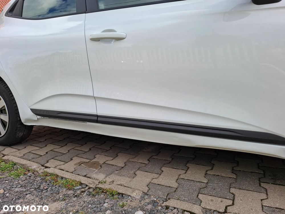 Renault Clio 1.0 TCe Intens - 10