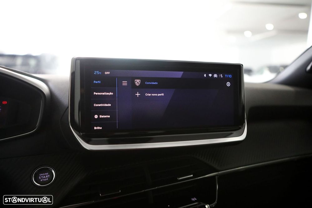 Peugeot 2008 1.2 Hybrid Allure e-DCS6 - 38