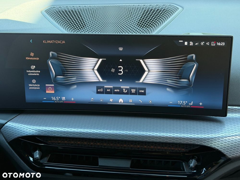 BMW Seria 3 330i xDrive M Sport sport - 23