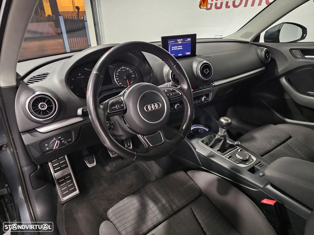 Audi A3 1.6 TDI Sport - 2
